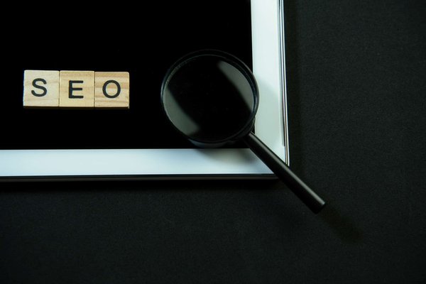 IA et SEO : le combo gagnant pour réussir votre stratégie de contenu !